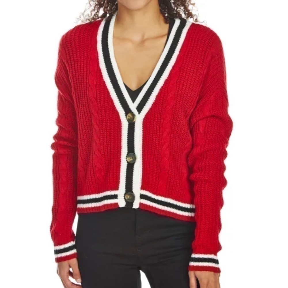 ALMOST FAMOUS Juniors' Cable Knit Buttoned V-Neck Varsity Cardigan size Medium